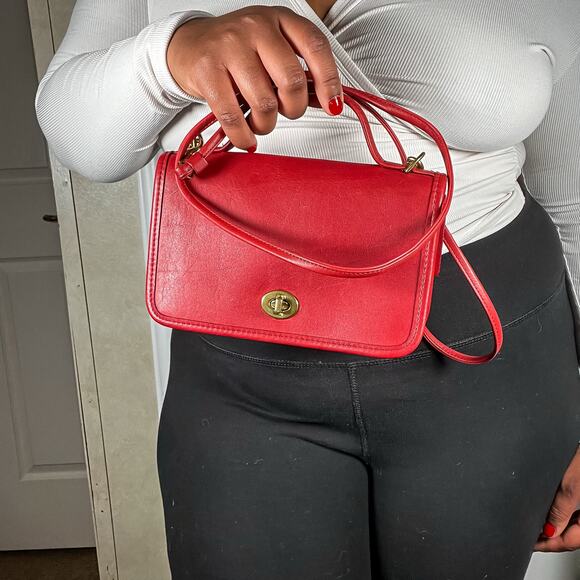 COACH Casino 9924 Red Leather Shoulder Bag Vintage Nickel Hardware Crossbody - Picture 11 of 11